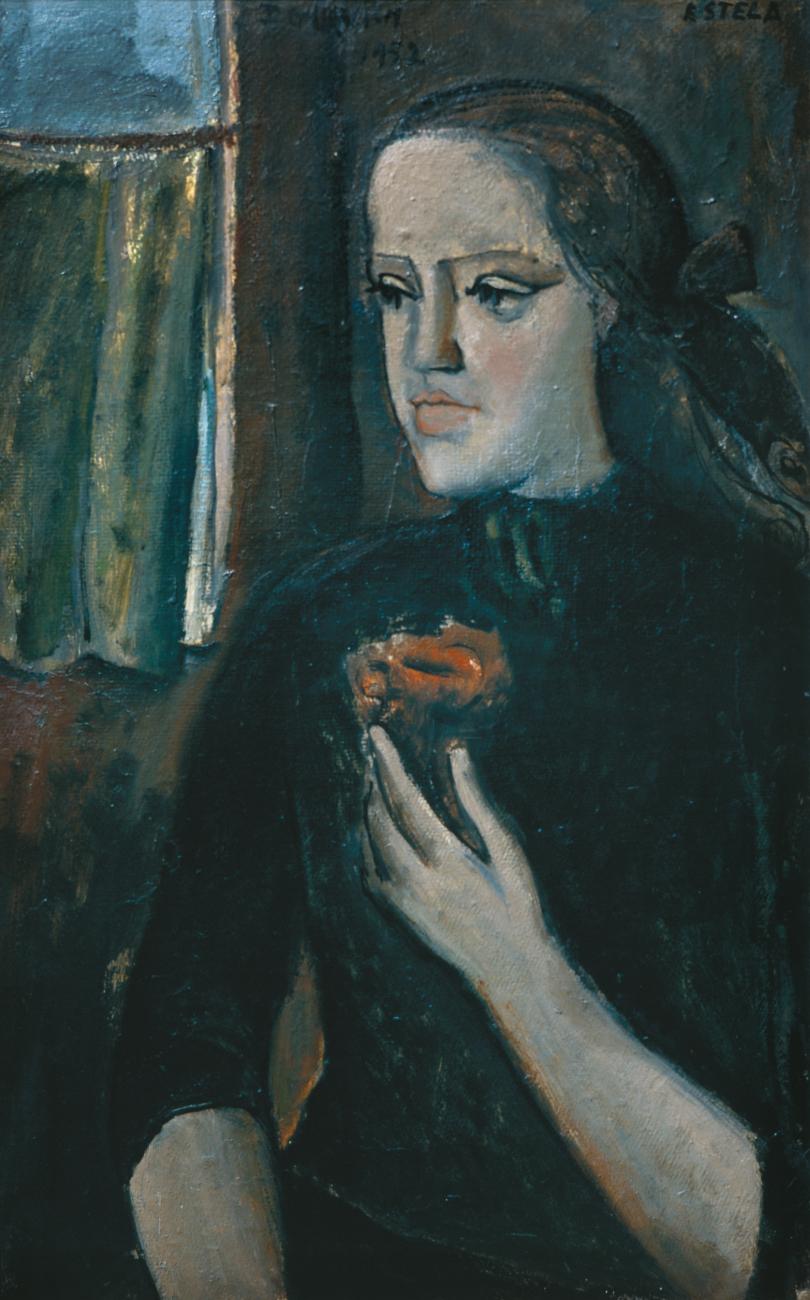 Estela Medina con rosa